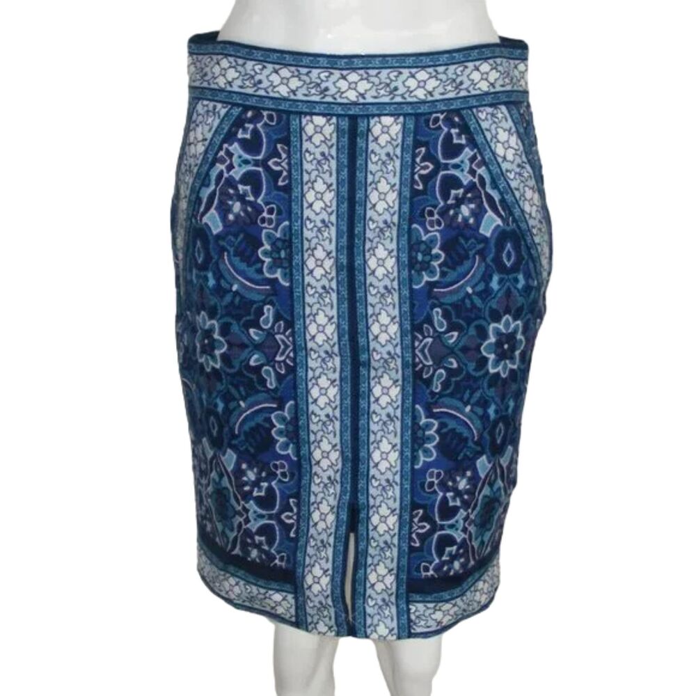 nwot! LOFT Skirt, 4, Blue Floral/Accented, Back zip, Front vent, Pockets